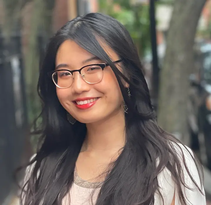 Photo of Angela Yi